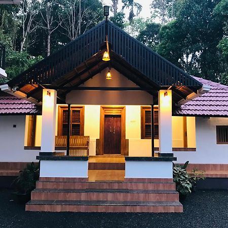 Partho Home Stay Padinjarathara Экстерьер фото