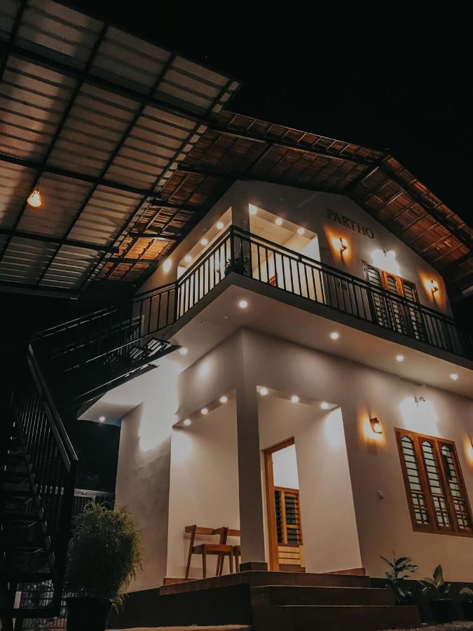 Partho Home Stay Padinjarathara Экстерьер фото