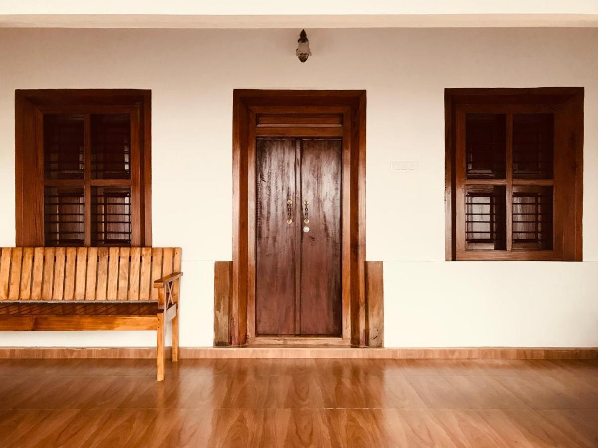 Partho Home Stay Padinjarathara Экстерьер фото