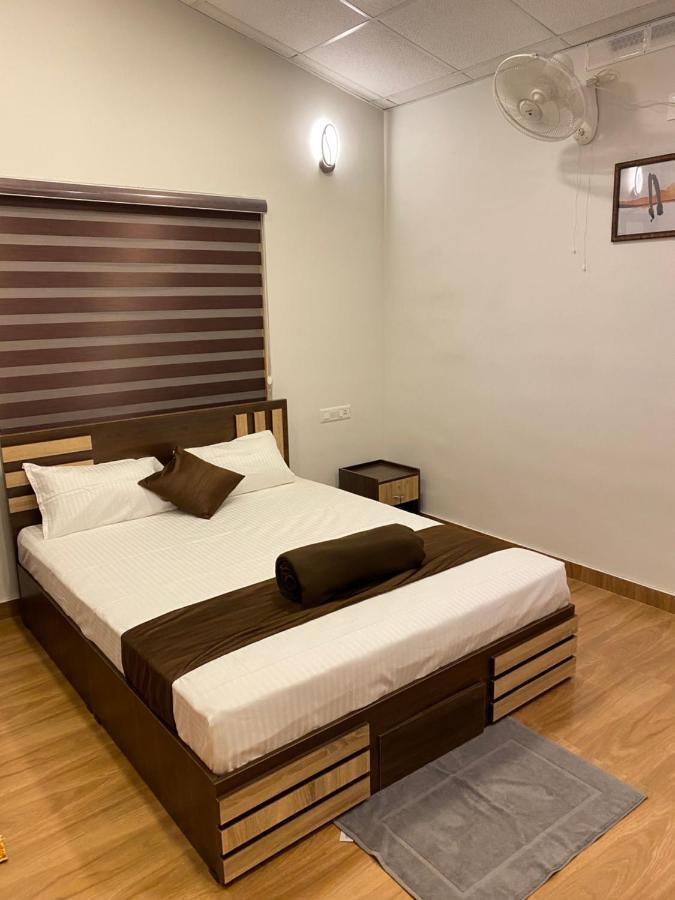 Partho Home Stay Padinjarathara Экстерьер фото